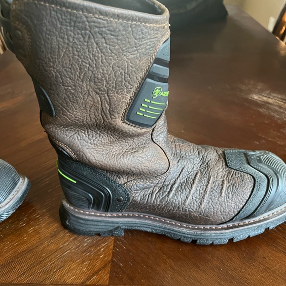 Ariats most expensive men’s boot! - Picture 8 of 14